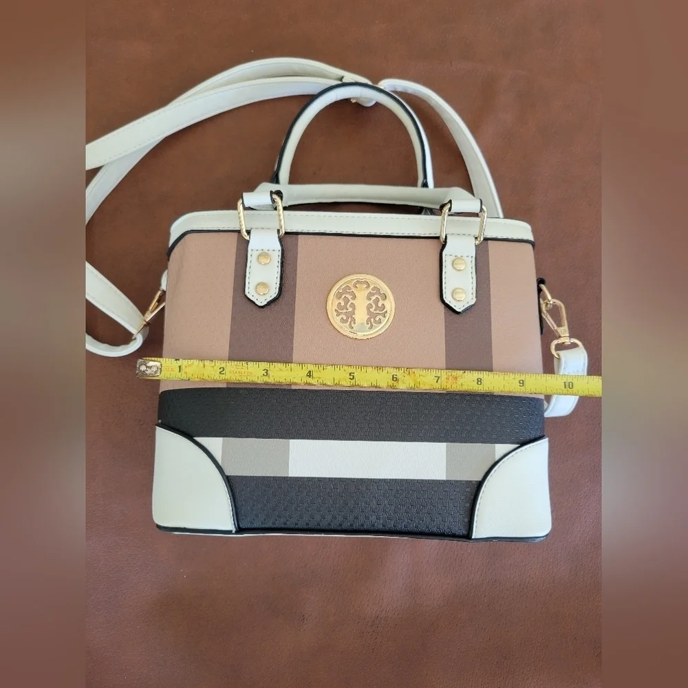 Elegant Tan and Black Women's Handbag